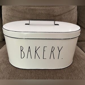 Rae Dunn bakery tin